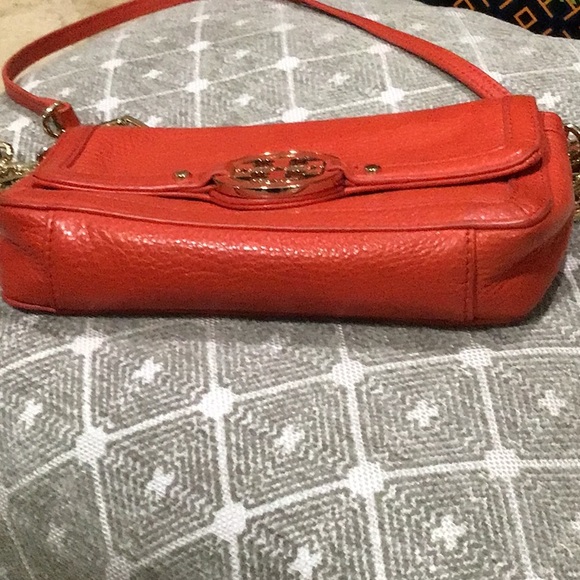Tory Burch Cross Body Bag pebbled leather Red Smaller 9in. X 5in. approx. - Picture 14 of 15